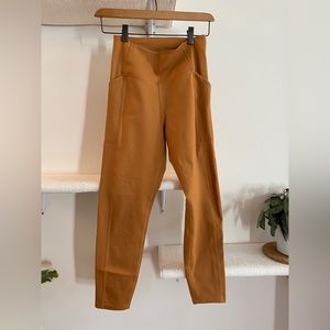 Girlfriend Collective Compressive Leggings w. Pockets